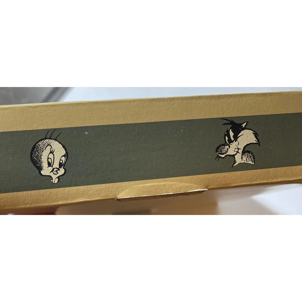 Vintage 1994 Warner Bros. Looney Tunes Tazmanian Devil Wall Clock -Original Box-